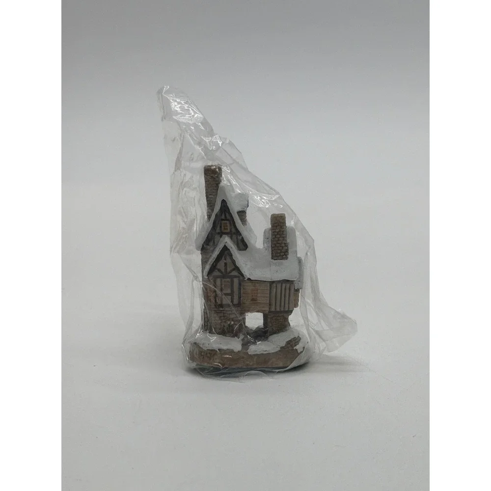 David Winter Cottages Tudor Manor House Christmas Ornament John Hine Studios NEW